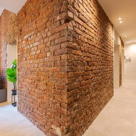 Brick * Milano