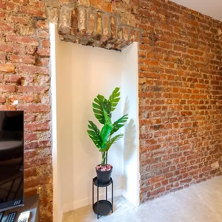 Apartman Brick